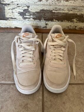 Nike Court Vision Sneaker